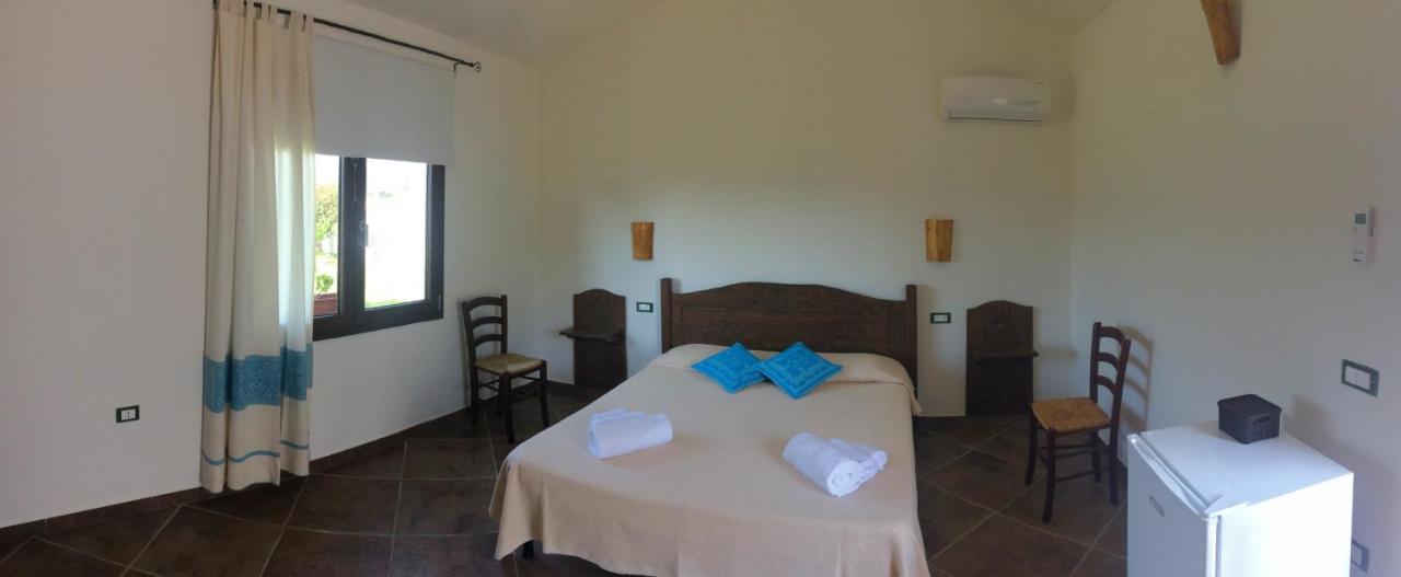 Agriturismo Turudhis トルトリ 部屋 写真